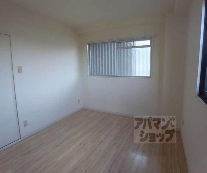 【ロイヤルハイツ秀】間取