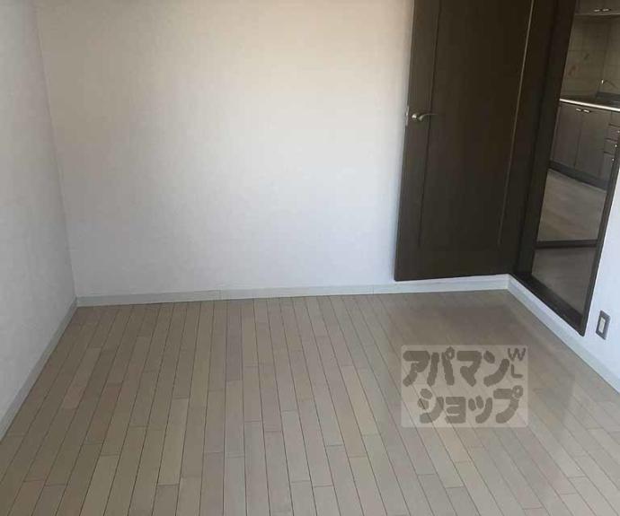 【ロイヤルガーデン長岡京】間取