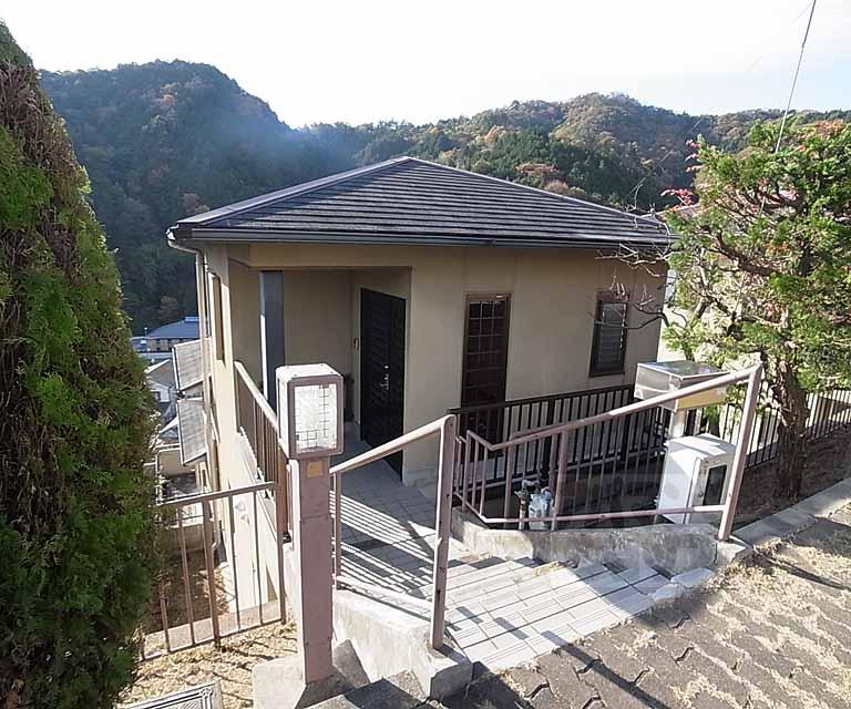 大枝北沓掛町三丁目貸家３００－１１