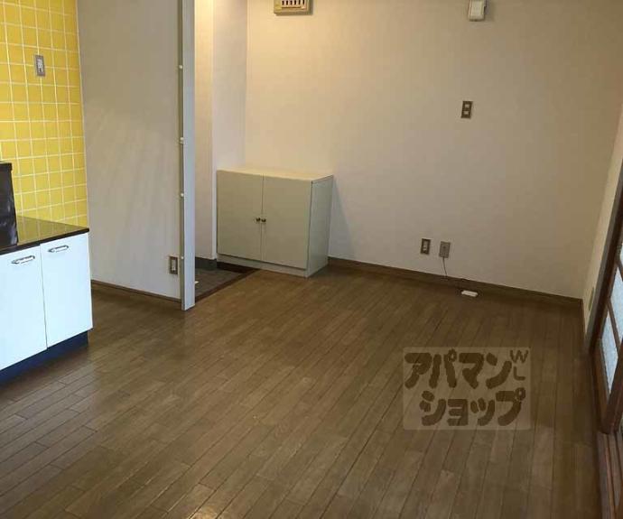 【ロイヤルフラワーマンション】間取