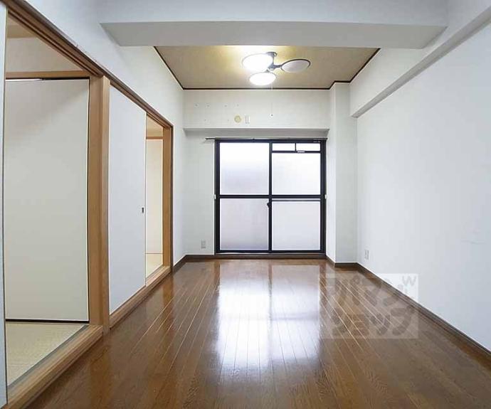 【ヴィーヴル長岡京】間取