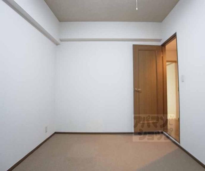 【ヴィーヴル長岡京】間取