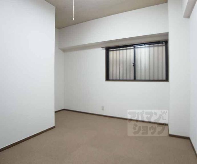 【ヴィーヴル長岡京】間取