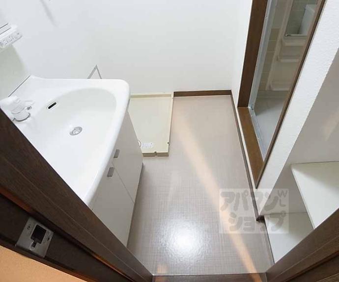 【ヴィーヴル長岡京】間取