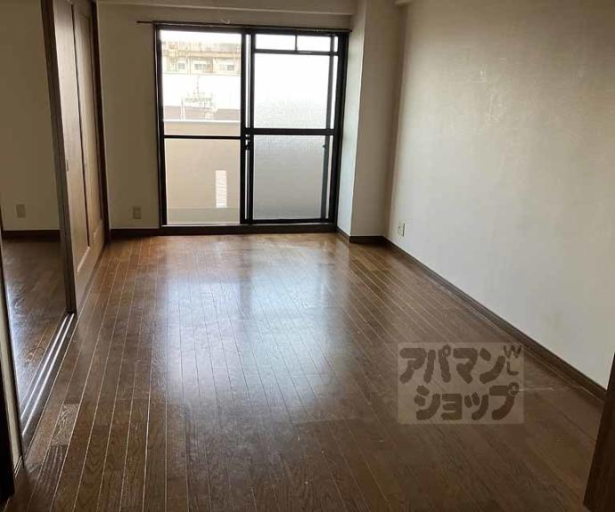 【ヴィーヴル長岡京】間取