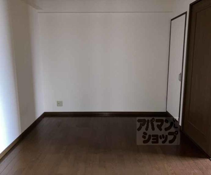 【ヴィーヴル長岡京】間取