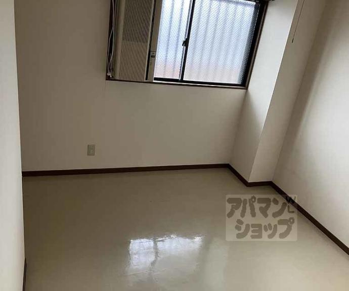 【ヴィーヴル長岡京】間取