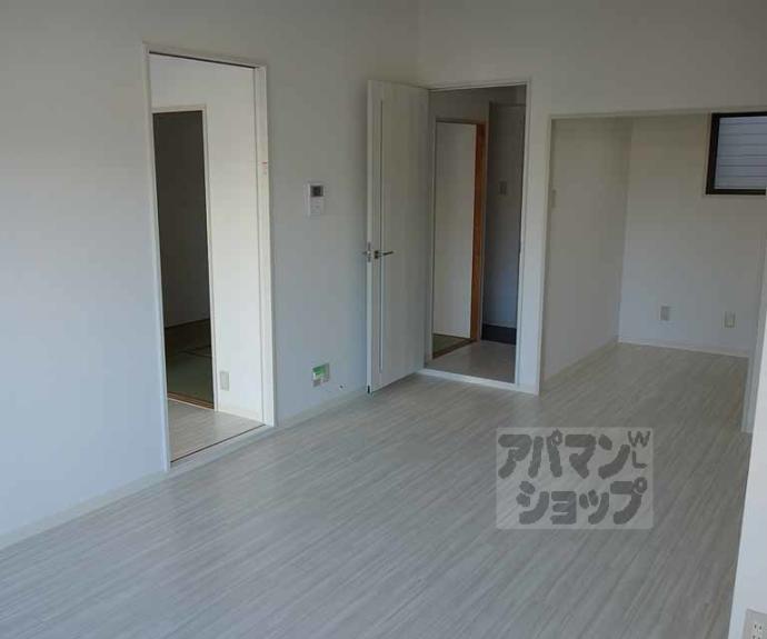 【コモド長岡京】間取