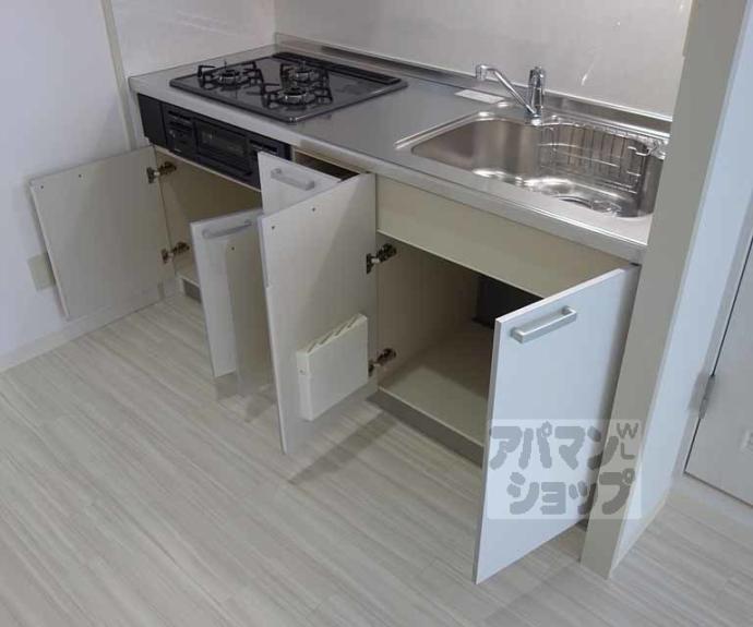 【コモド長岡京】間取