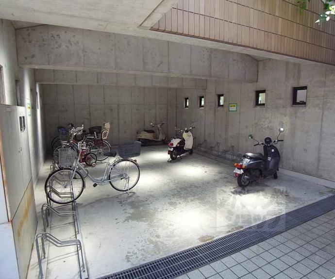 【カーサＯＢＡＴＡ】間取