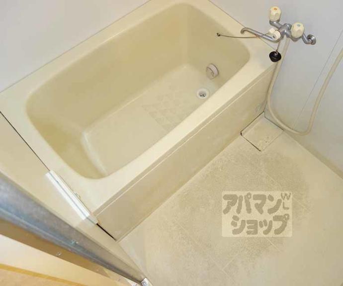 【ローレルコート五番館】間取