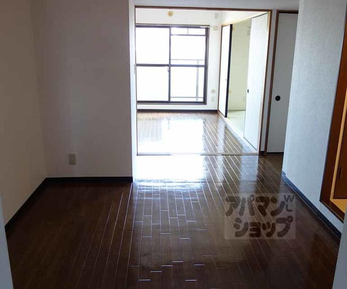 【ローレルコート五番館】間取