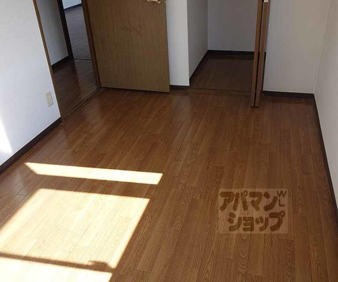 【ローレルコート五番館】間取