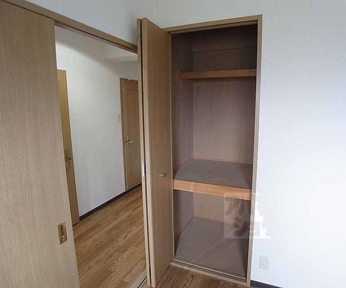 【アネーロ長岡京】間取