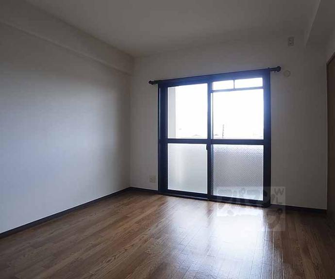 【アネーロ長岡京】間取