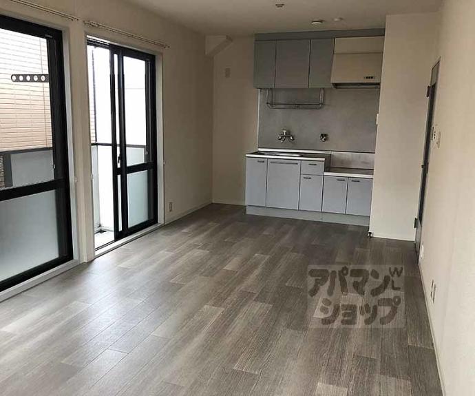 【ＬＡＲＵＣＨＥ（ラリッシュ）】間取