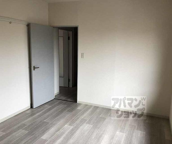 【ＬＡＲＵＣＨＥ（ラリッシュ）】間取