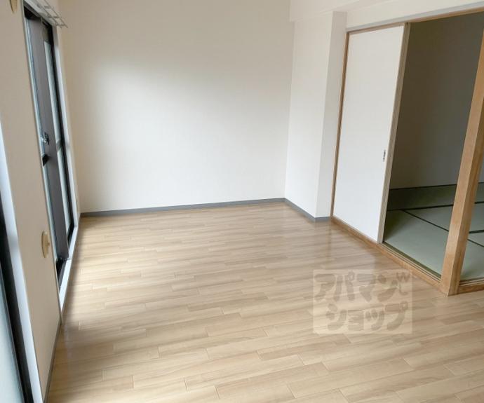 【レヴェンテ東向日】間取