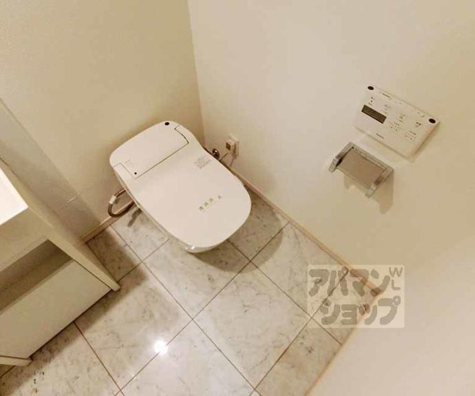 【クリスタルグランツ京都高辻】間取