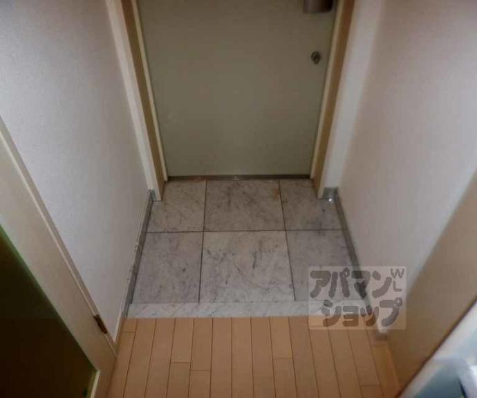 【クリスタルグランツ京都高辻】間取