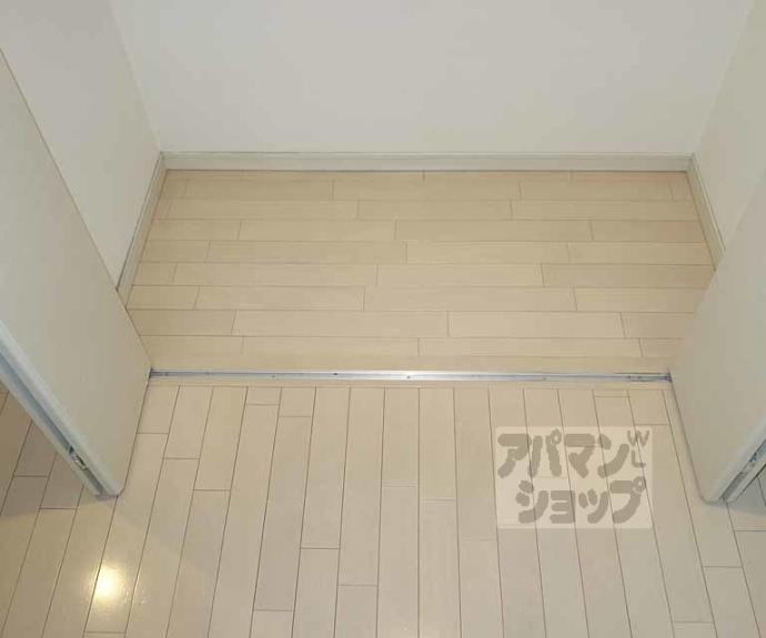 【クリスタルグランツ京都高辻】間取