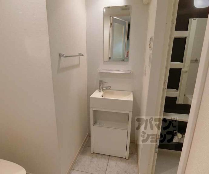 【クリスタルグランツ京都高辻】間取