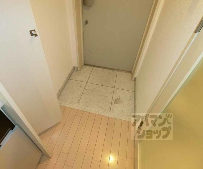 【クリスタルグランツ京都高辻】間取