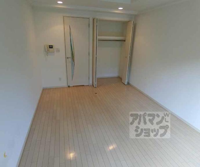 【クリスタルグランツ京都高辻】間取