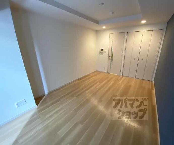 【クリスタルグランツ京都高辻】間取