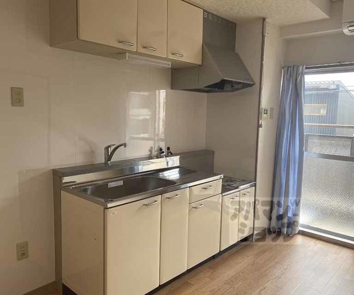 【メゾン河忠】間取