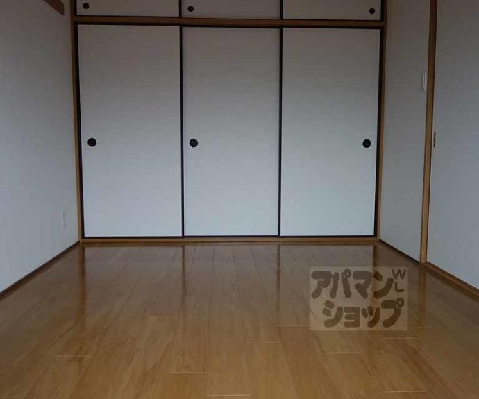 【シャルマングレーヌ】間取