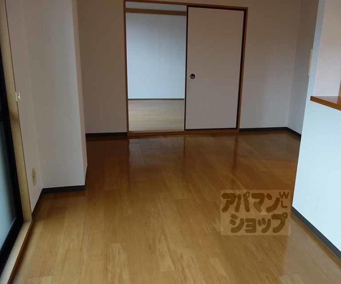 【シャルマングレーヌ】間取