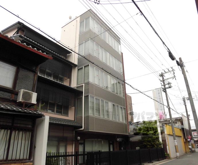 【上京区姥ケ東西町戸建て】