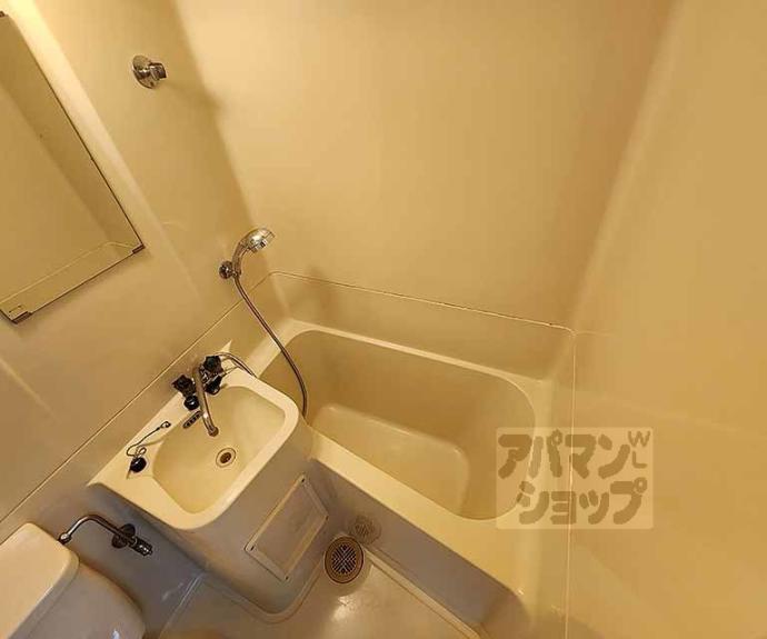 【ハイライフ嵯峨】間取