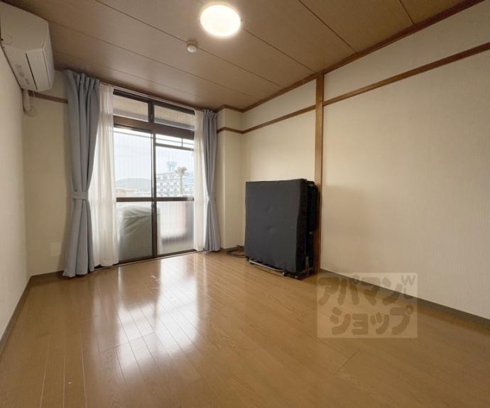 【ハイライフ嵯峨】間取