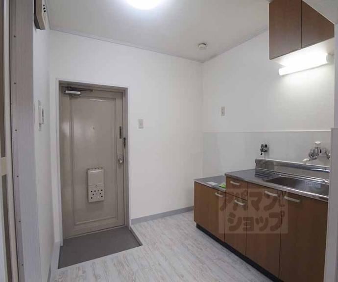 【ブランドハウス京都二条城】間取