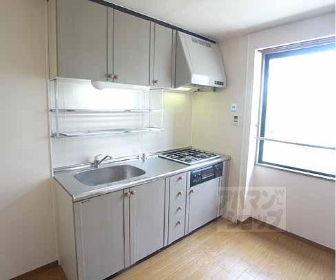 【モンターニュ嵯峨】間取