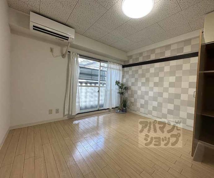 【ＨＥＲＳＥ　Ｄ＇ＯＲ】間取