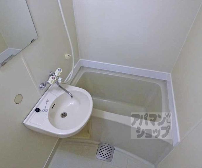 【アズィールC棟】間取