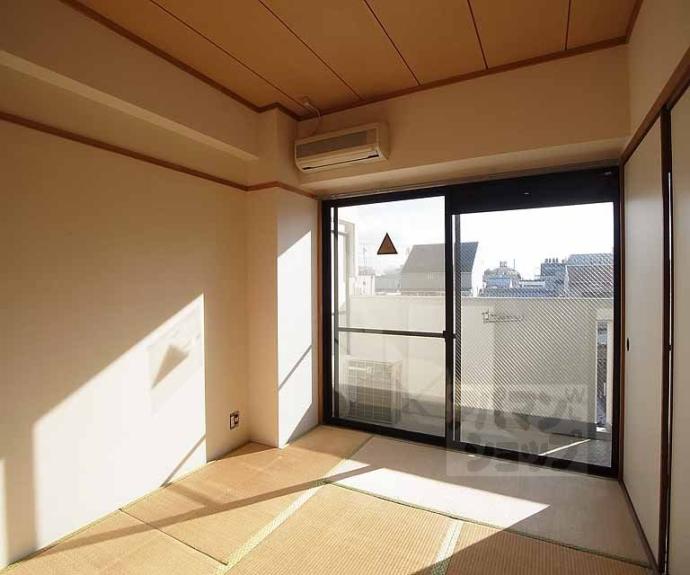 【Ｕｒｅｓｉｄｅｎｃｅ二条城】間取