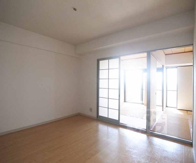 【Ｕｒｅｓｉｄｅｎｃｅ二条城】間取