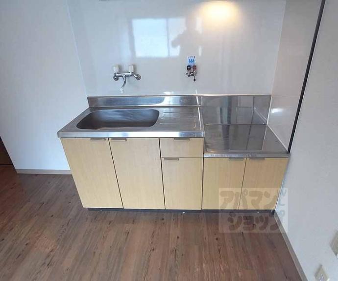 【ルシェール西院】間取