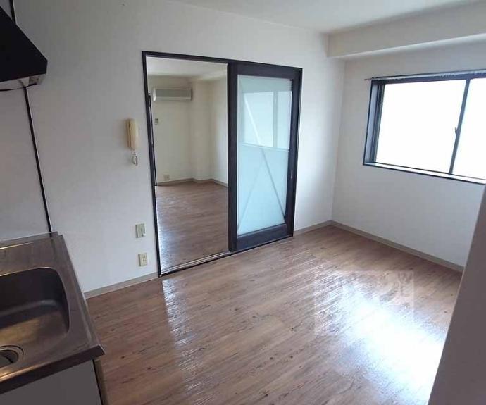 【ルシェール西院】間取