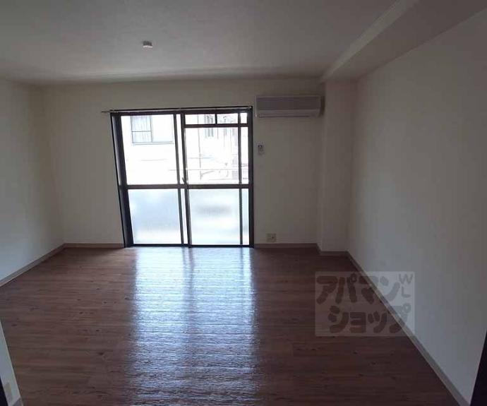 【ルシェール西院】間取