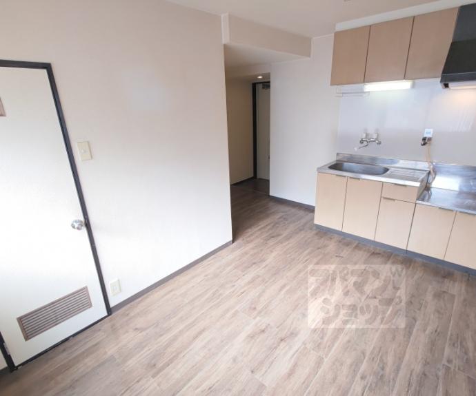 【ルシェール西院】間取