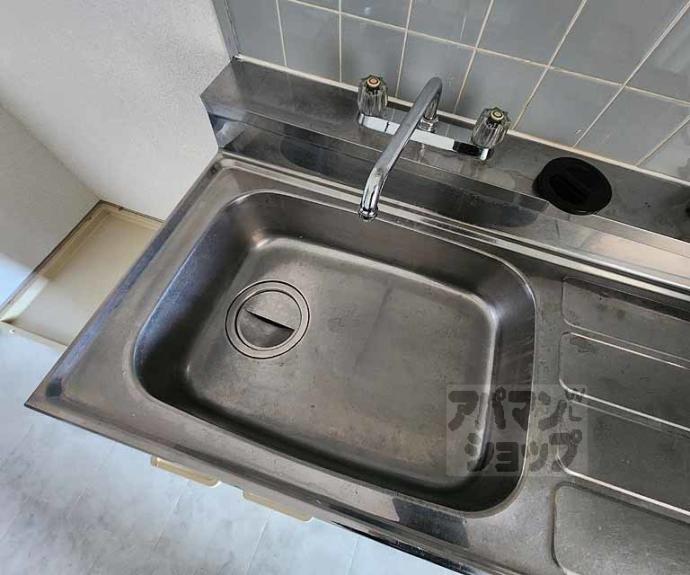 【ＲＥＤ　ＭＯＡ】