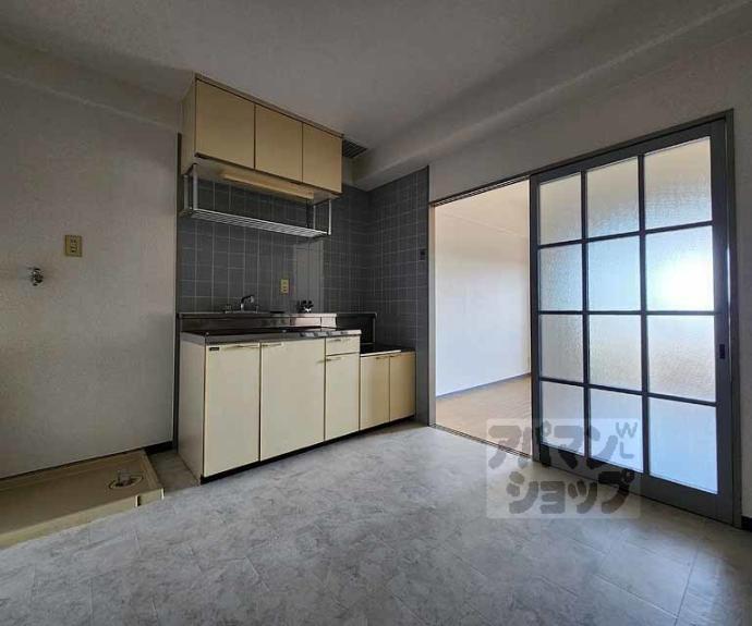 【ＲＥＤ　ＭＯＡ】