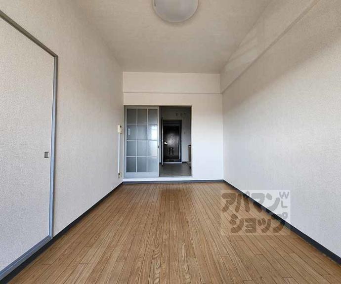 【ＲＥＤ　ＭＯＡ】