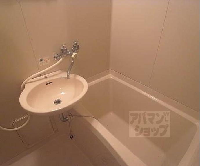 【エーデルＫＡＴＡＢＩＲＡ】間取