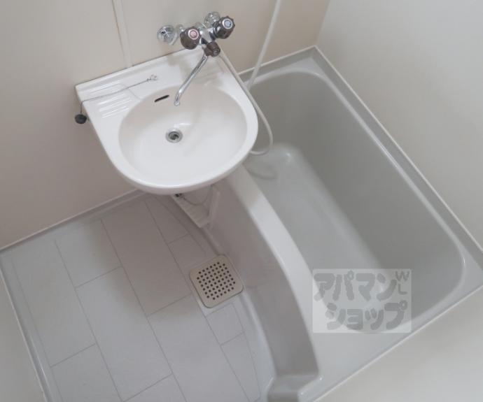 【ロマネスク京都丹波口】間取